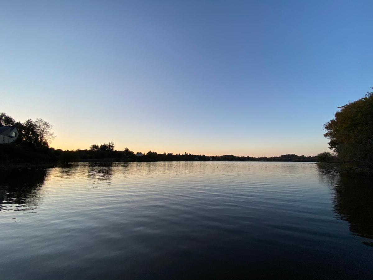 Cottage Anadwen Au Pied Du Lac Au Duc Et Son Golf 普罗尔梅尔 外观 照片
